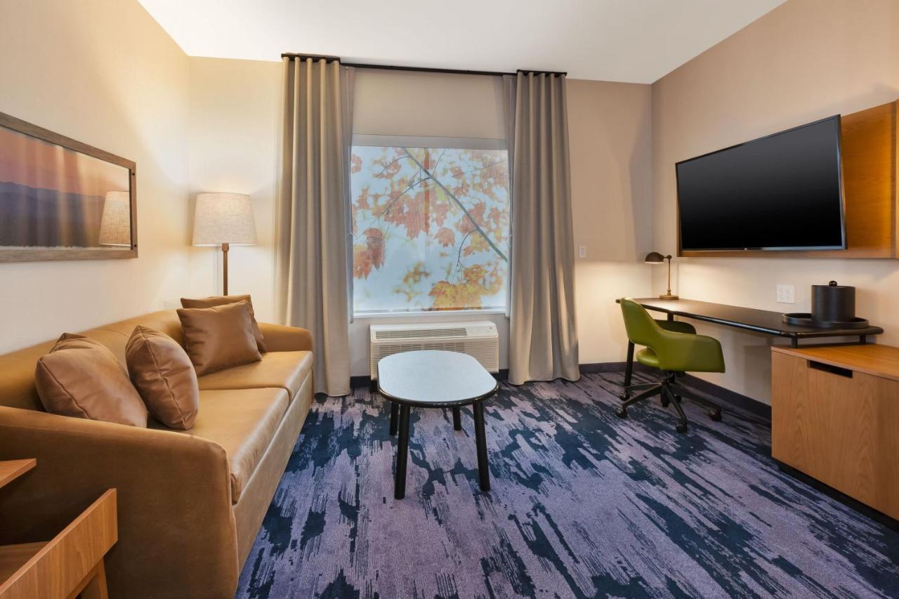 Fairfield By Marriott Inn & Suites Grand Rapids North Walker Eksteriør bilde