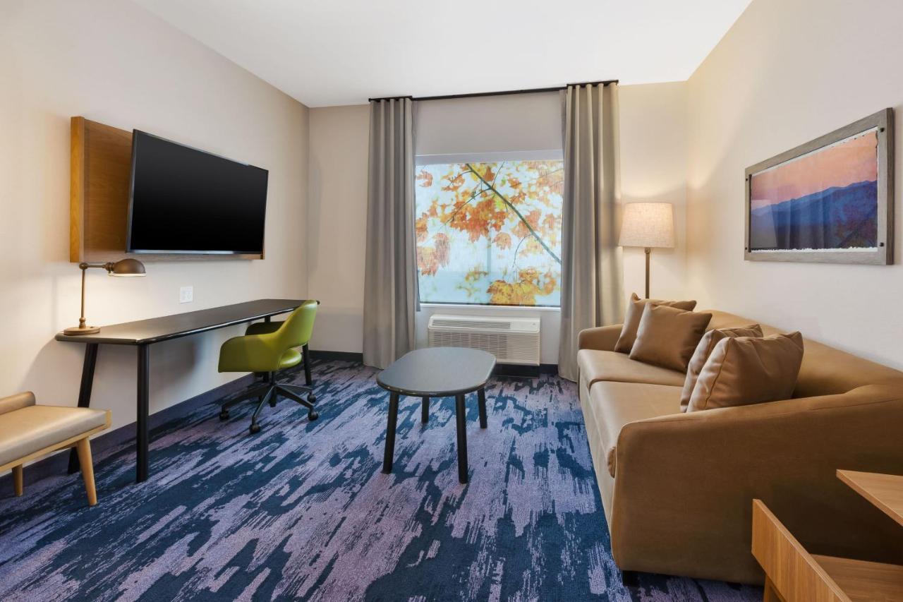 Fairfield By Marriott Inn & Suites Grand Rapids North Walker Eksteriør bilde